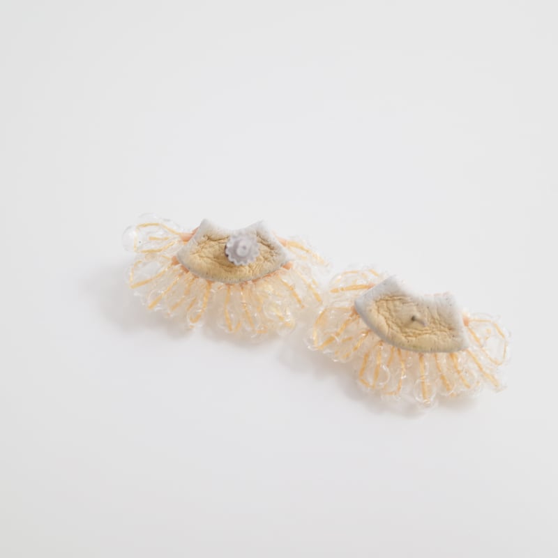 tamas | suyte / yellow ピアス | AOYAMAHÜTTE WEB SHOP