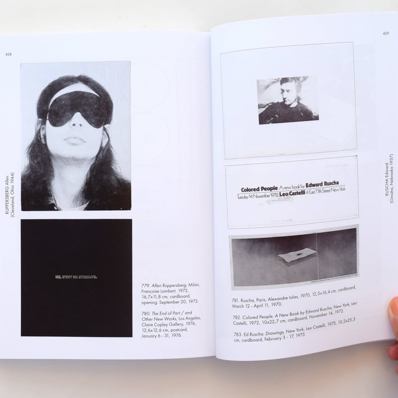 アート・デザイン・音楽 ARTISTS' INVITATIONS 1965-1985 ARTISTS' INVITATIONS 1965-1985 | 誠光社 通信販売