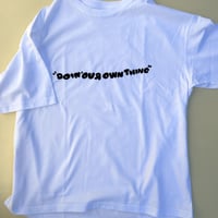 オリジナルTシャツ“DOIN'OUR OWN THING”　ホワイト
