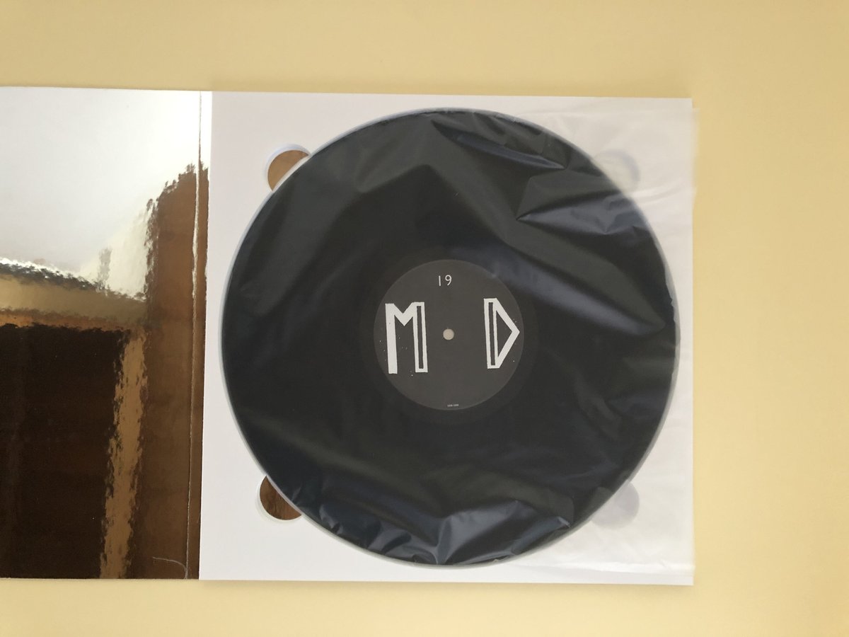 大竹伸朗 EZMD 箱装丁 カセットテープ付き EZMD | 誠光社 通信販売