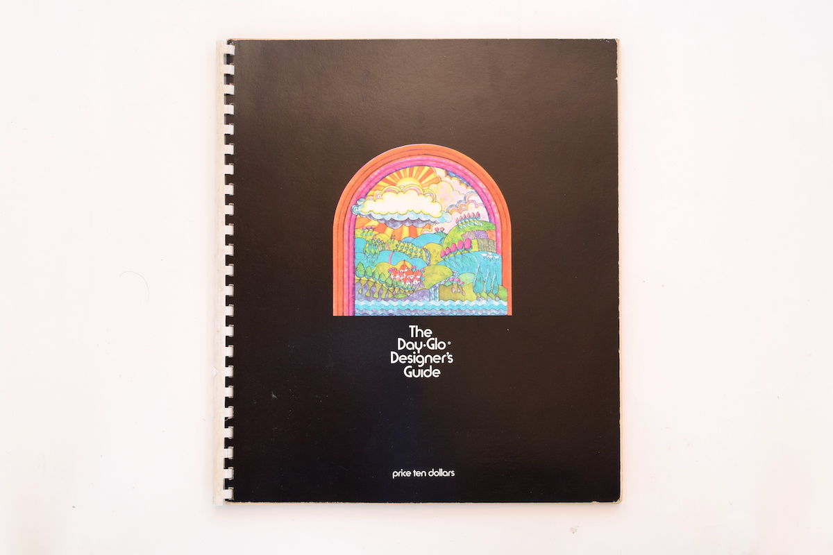 The Day・Glo Designer's Guide 印刷見本 The Day・Glo Designer's Guide | 誠光社 通信販売