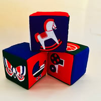 CREATIVE PLAYTHINGS  Cloth Cubes