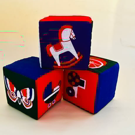 CREATIVE PLAYTHINGS  Cloth Cubes