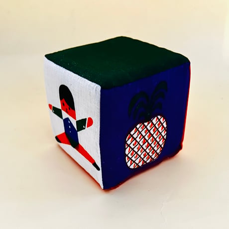 CREATIVE PLAYTHINGS  Cloth Cubes
