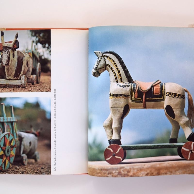 アレクサンダー・ジラルド　The Magic Of a People 古書 The Magic of a People / Folk Arts and Toys From the