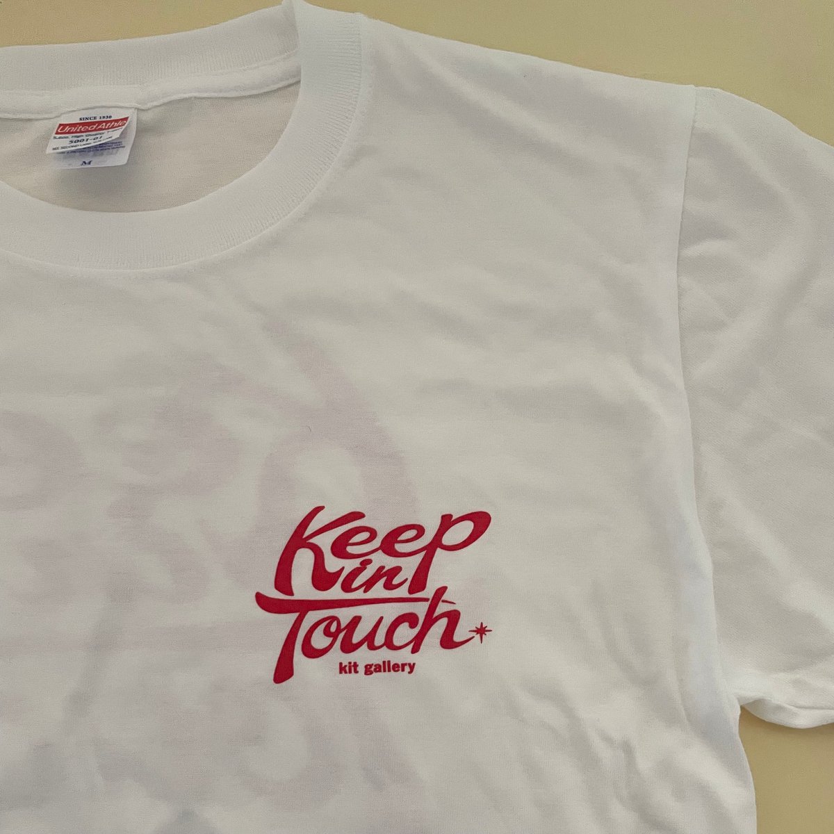kit gallery × IBU “Keep In Touch RED” TEE | 誠光社