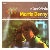 伊丹十三です。みんなでカンツォーネを聴きながらスパゲッティを食べ