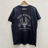 ROCK OFF/  Guns N' Roses(ガンズアンドローゼス) 「Paradise City」   半袖Tシャツ/ブラック　43MB