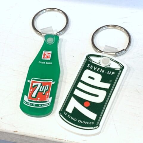 7up /セブンアップ ラバーキーチェーン 7up RUBBER KEYCHAIN 00053
