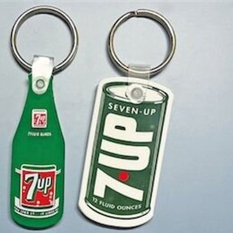 7up /セブンアップ ラバーキーチェーン　7up RUBBER KEYCHAIN　0005385