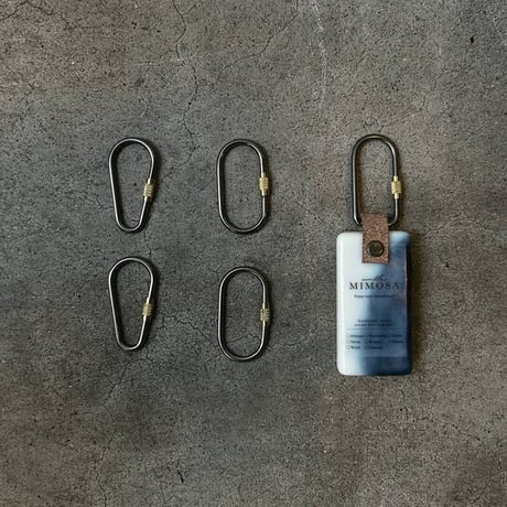 【Lib Curate】シルバーとゴールドのコントラストが美しいカラビナ　The Orbit Carabiner 15664
