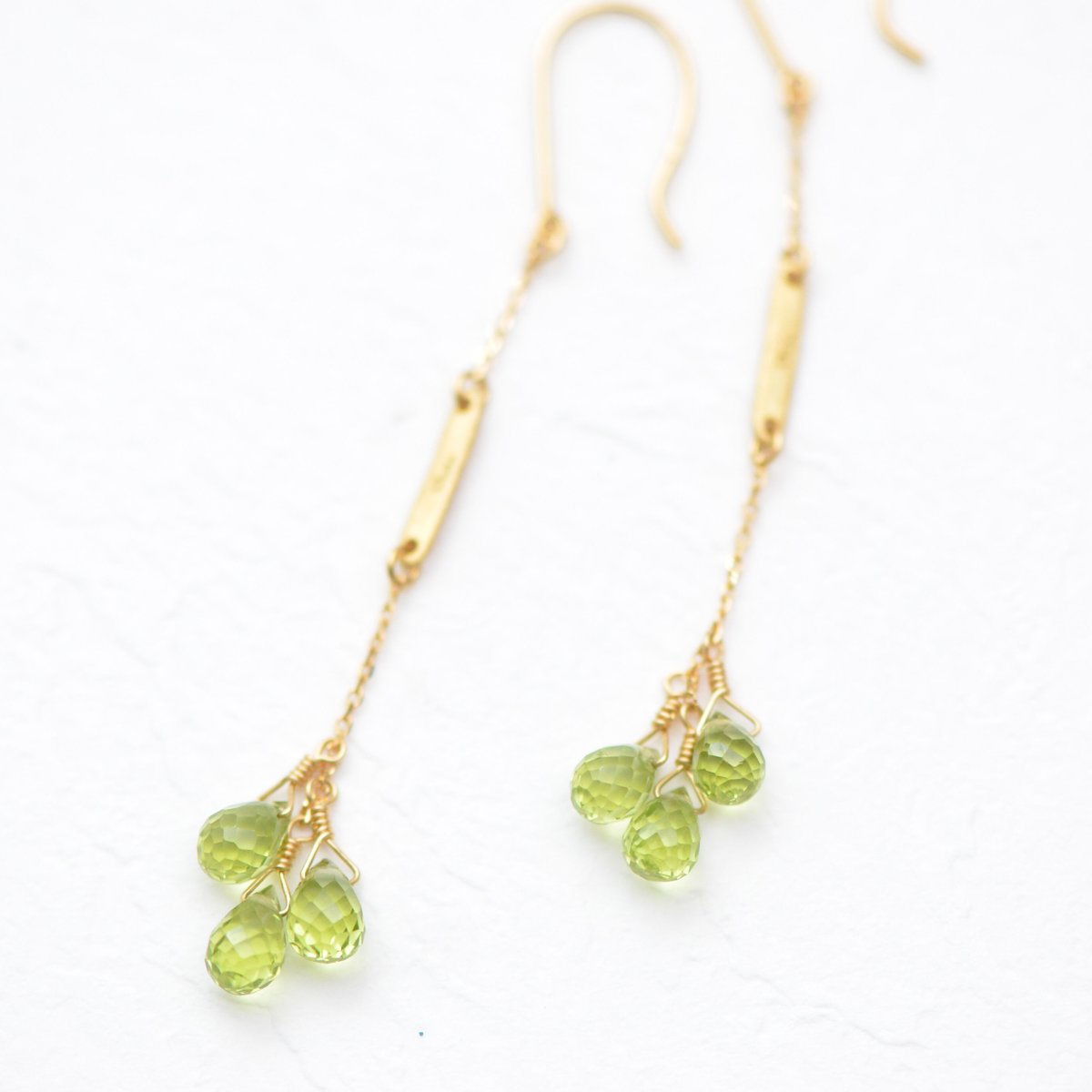 ペリドットのロングピアス｜K18YG｜SNP-148PE-LO | KAZOKU JEWELLERY