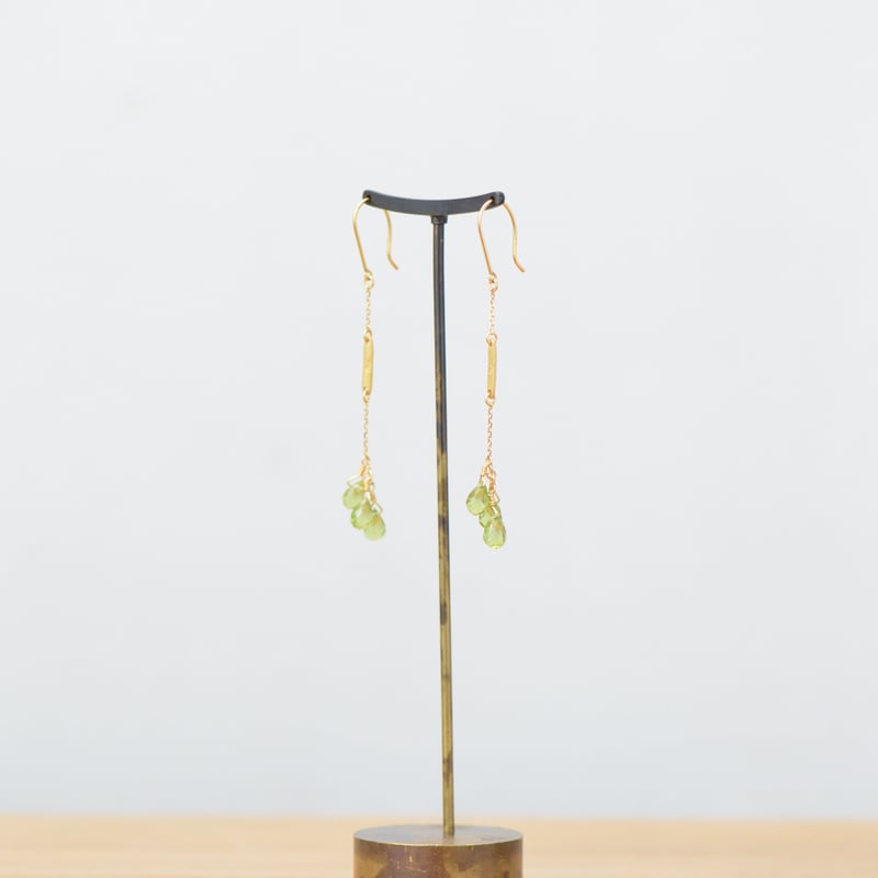 ペリドットのロングピアス｜K18YG｜SNP-148PE-LO | KAZOKU JEWELLERY