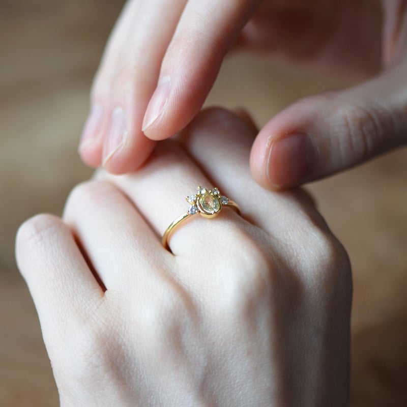 華やか王冠リング｜婚約指輪にも｜イエローサファイア・ダイヤモンド  