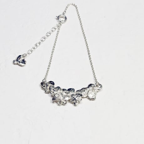 "pansy bracelet" wh