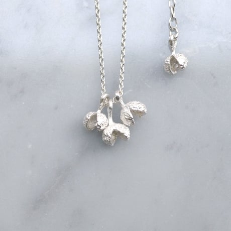 "Kasho (Sichuan pepper) necklace"  sv