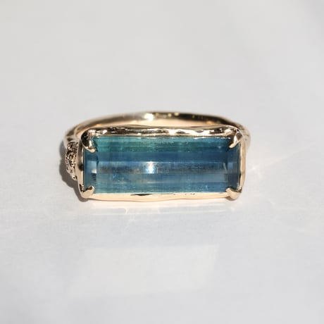 moss ring カイヤナイト