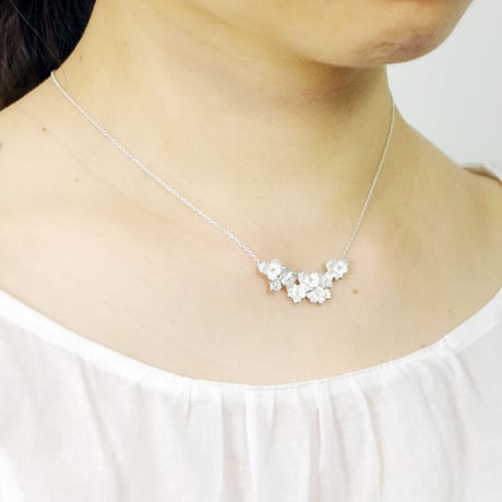 "pansy necklace" wh