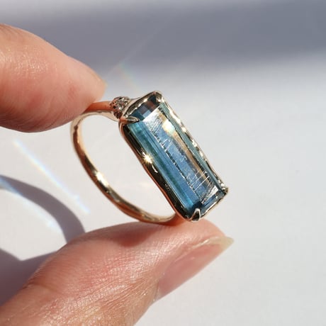 moss ring カイヤナイト