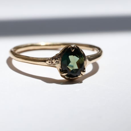 moss ring ラズライト
