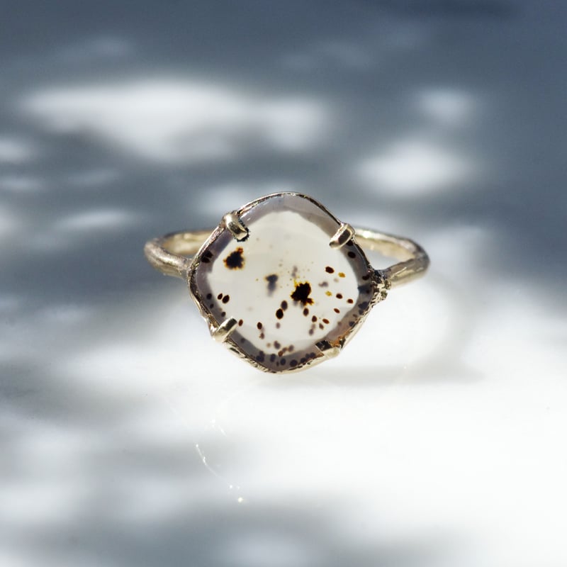 モンタナアゲートいちょうカービング＆ミントトパーズ＆モッカイトのピアス14kgf モンタナアゲートピアス– Ryui