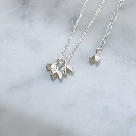 "Kasho (Sichuan pepper) necklace"  sv