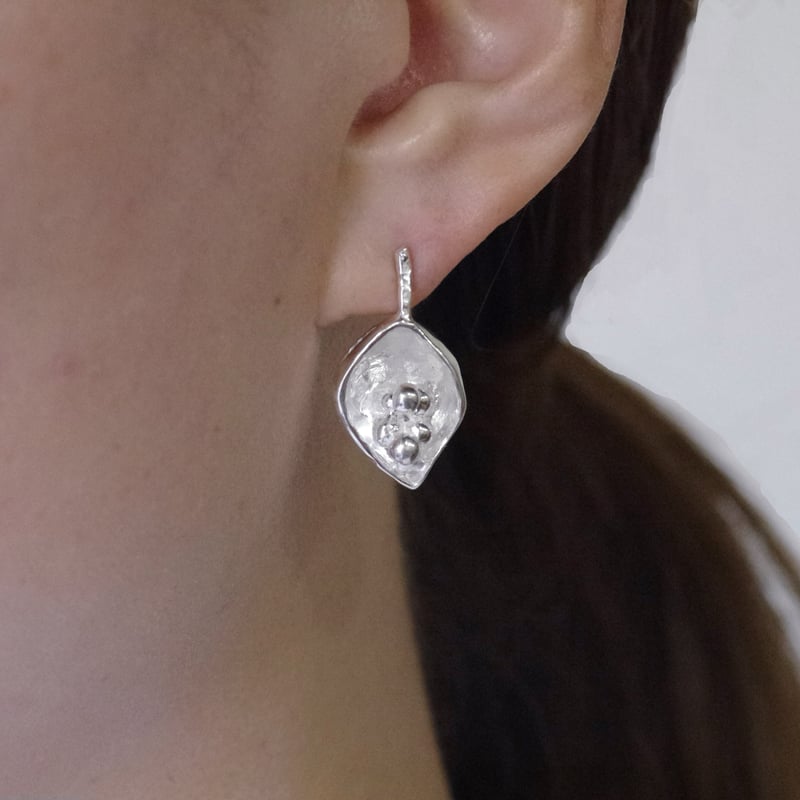 plant plant ピアス Daisy Earrings | plant-plant