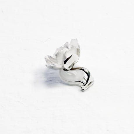 "silver moon earring" 7分咲き