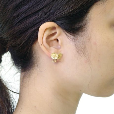 "Harujion earring" 7分咲き gold