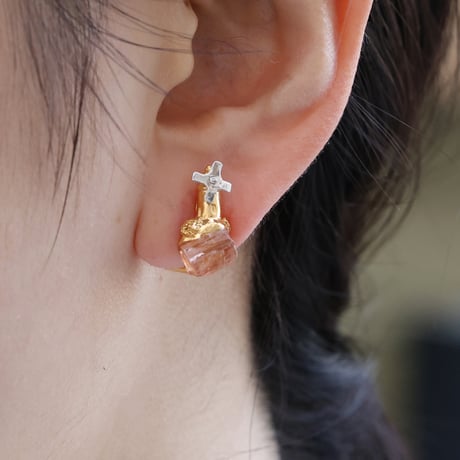 "roca earring gold" インペリアルトパーズ