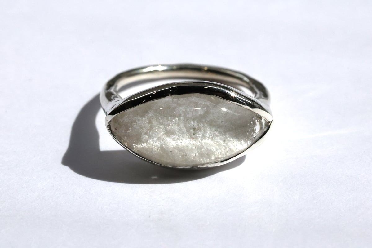 天然石リング　白ガーデンクォーツ　高透明　大粒　SV925刻印 moss ring sv ホワイトガーデンクォーツ | Fillyjonk ONLINE STORE