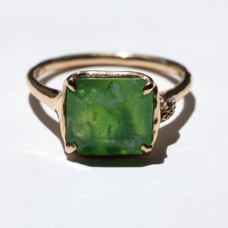 moss ring グリーンオパール