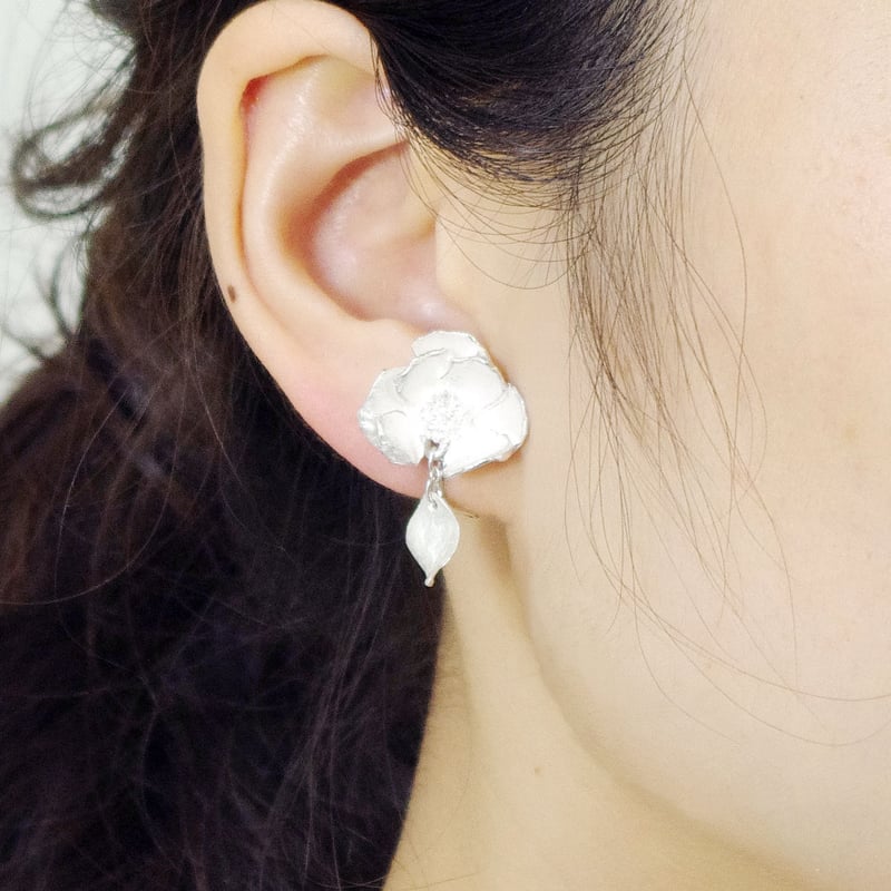 silver moon earring