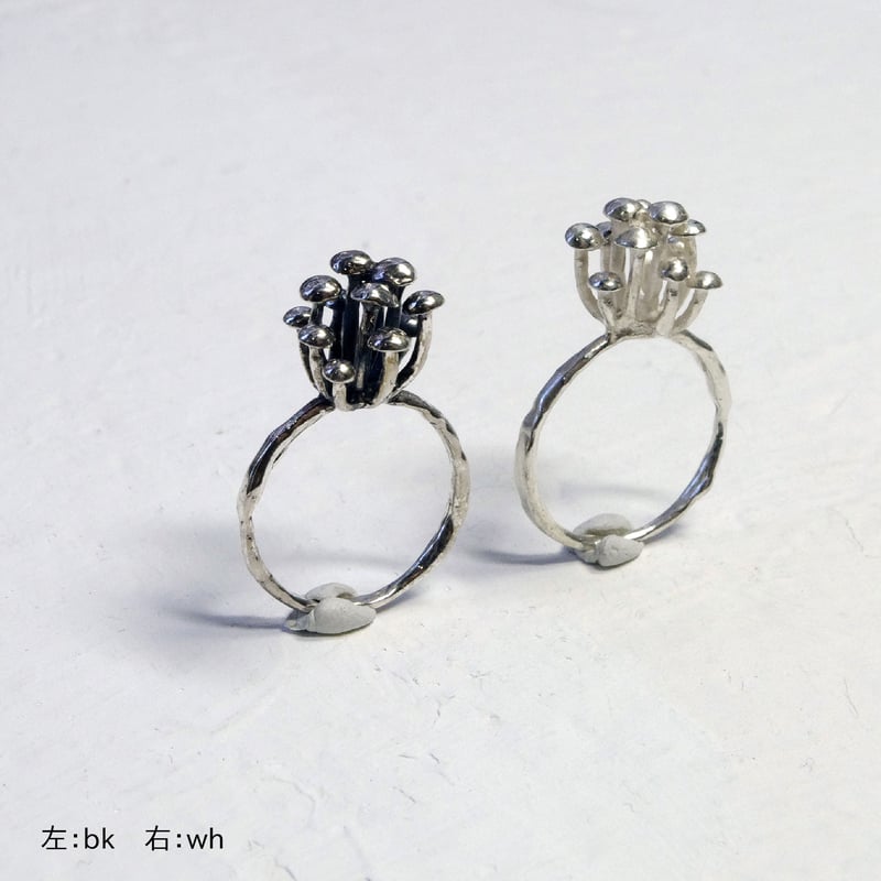 ❄︎ミント❄︎さま売約済ピン〈菊〉Black×オフWhite・グレージュmix