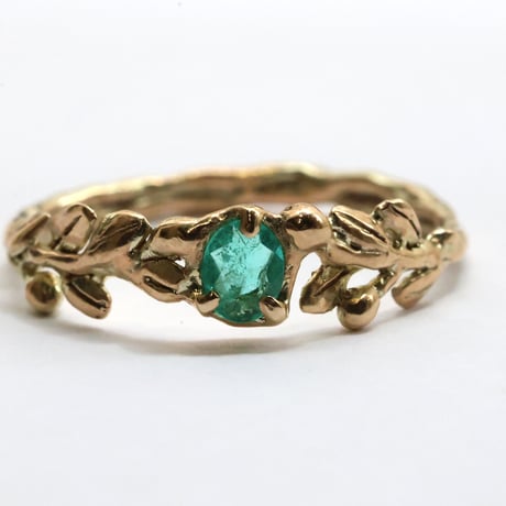 wreath ring エメラルド