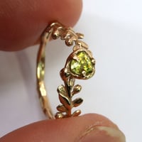 wreath ring スフェーン