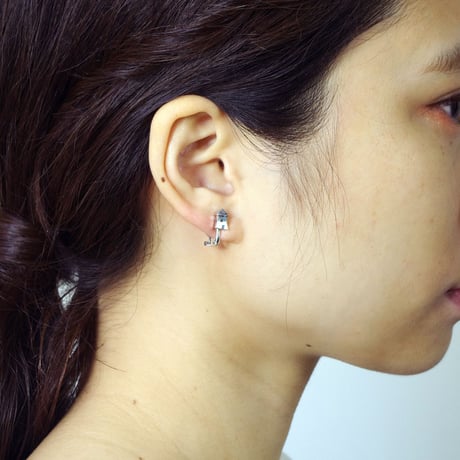 "archi earring" bk 02/04/06