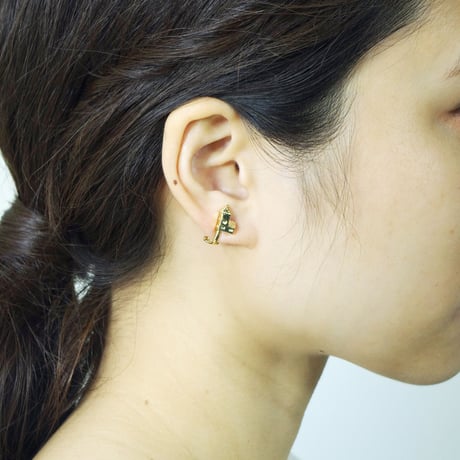 "archi earring" gold 02/04/06