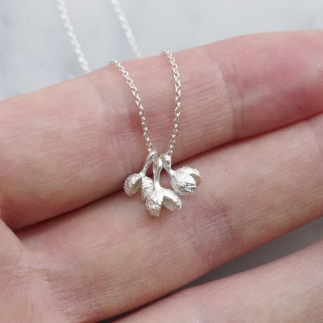 "Kasho (Sichuan pepper) necklace"  sv