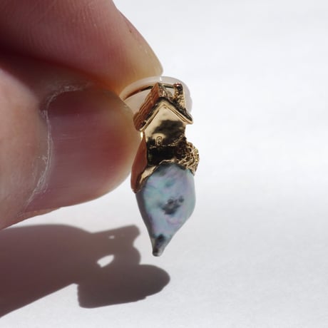 "roca earring gold" 黒蝶パール