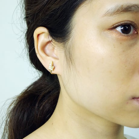 "archi earring" gold 02/04/06
