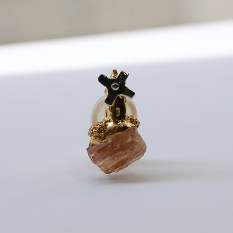 "roca earring gold" インペリアルトパーズ