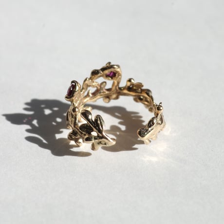 wreath earcuff ルビー