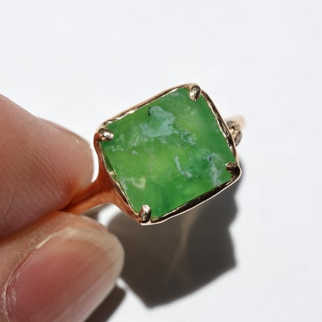 moss ring グリーンオパール
