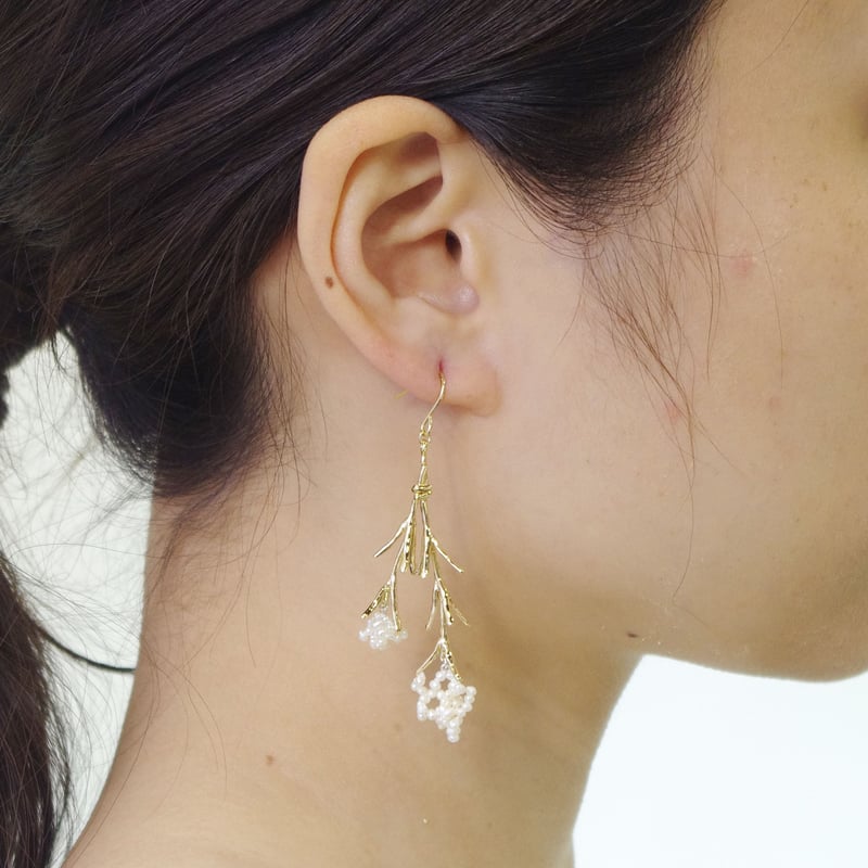 Rice flower pierced