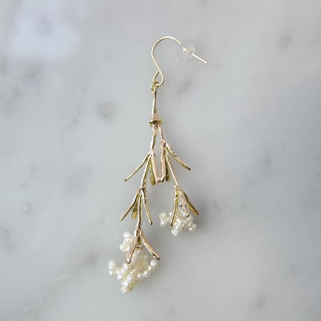 "Rice flower pierced" large