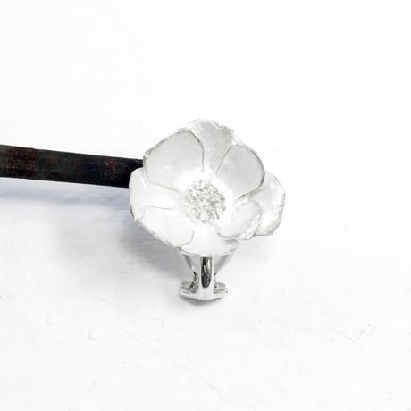 "silver moon earring" 10分咲き
