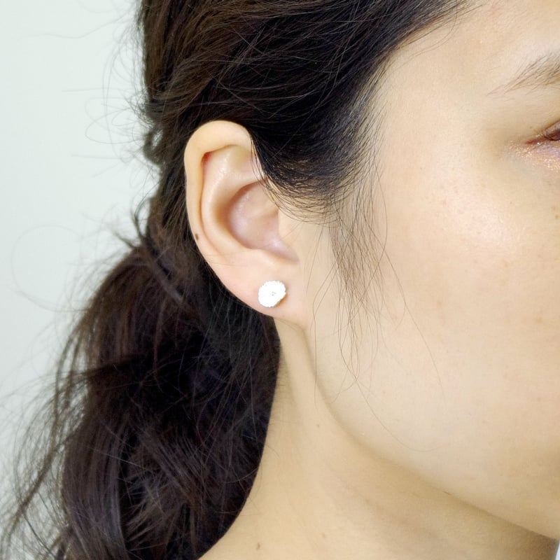 新品　EHZZ 愛禾　ピアス 新品EHZZ 愛禾ピアス