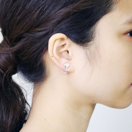 "pansy earring" wh 1花