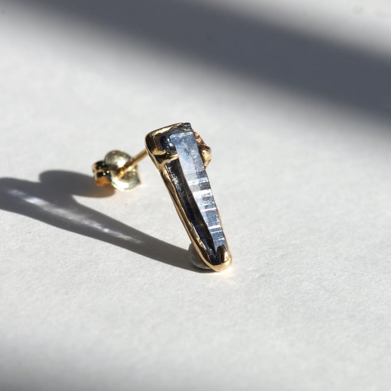 ラビットファー　サゲニティック　原石 ラビットファー サゲニティック 原石 謎の石「サゲニティック